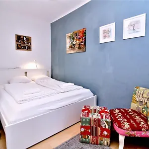  Apartment Gorgeous Hideout | Center