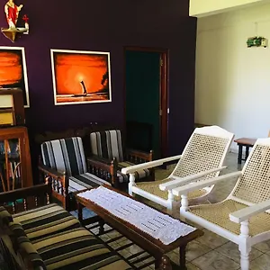 https://white-house-negombo-11500.kandyhotelsnow.com