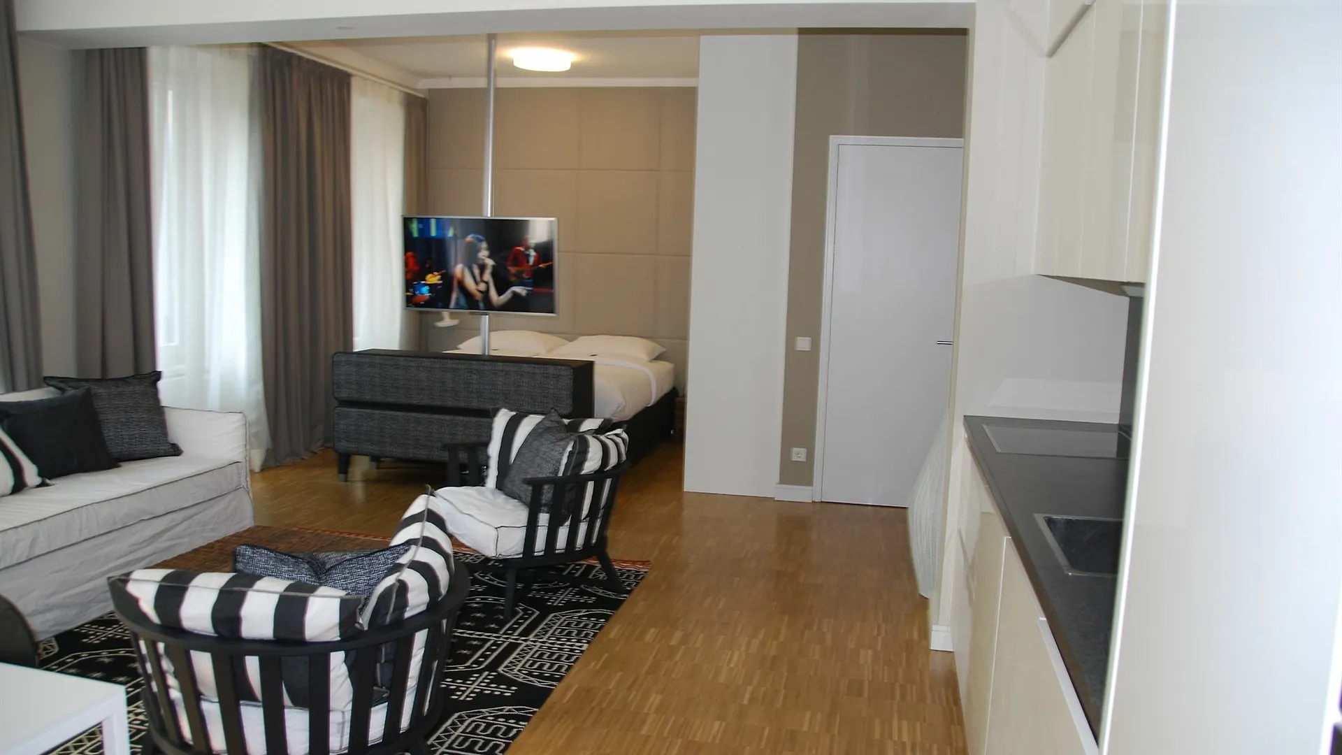 My Home In Vienna - Smart Apartments - Landstrasse 0*,